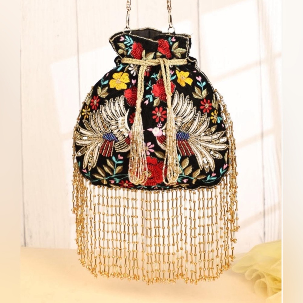 RAMLA Mumbai Shoulder Bag